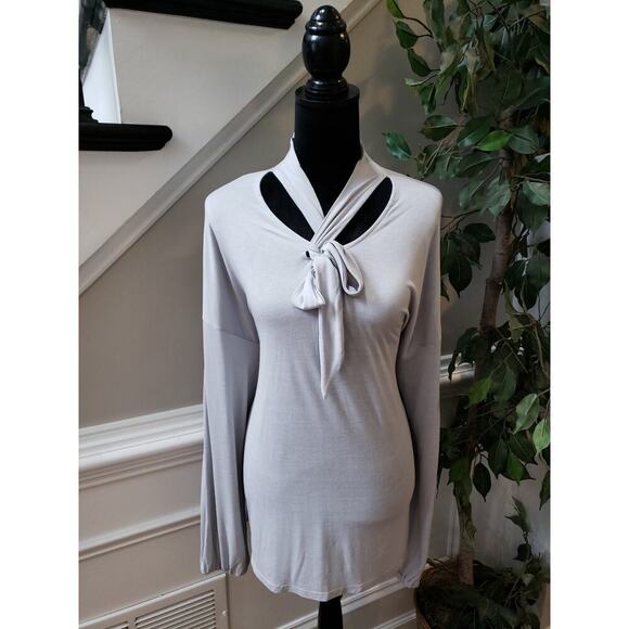 DG2 Diane Gilman Blouse XL Light Gray Tie Neck Long Sleeve Keyhole Front Top - Picture 2 of 13